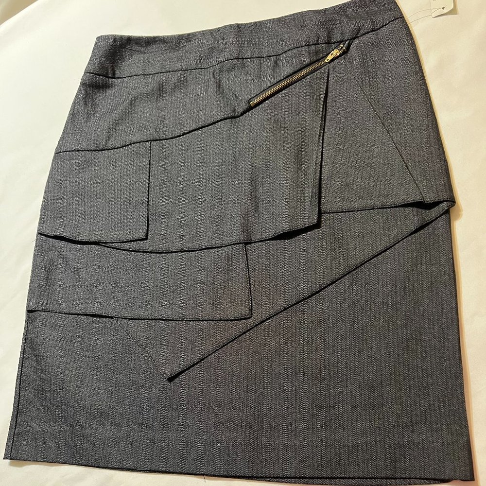 Larry Levine Knee Length Skirt Charcoal Gray Size 8